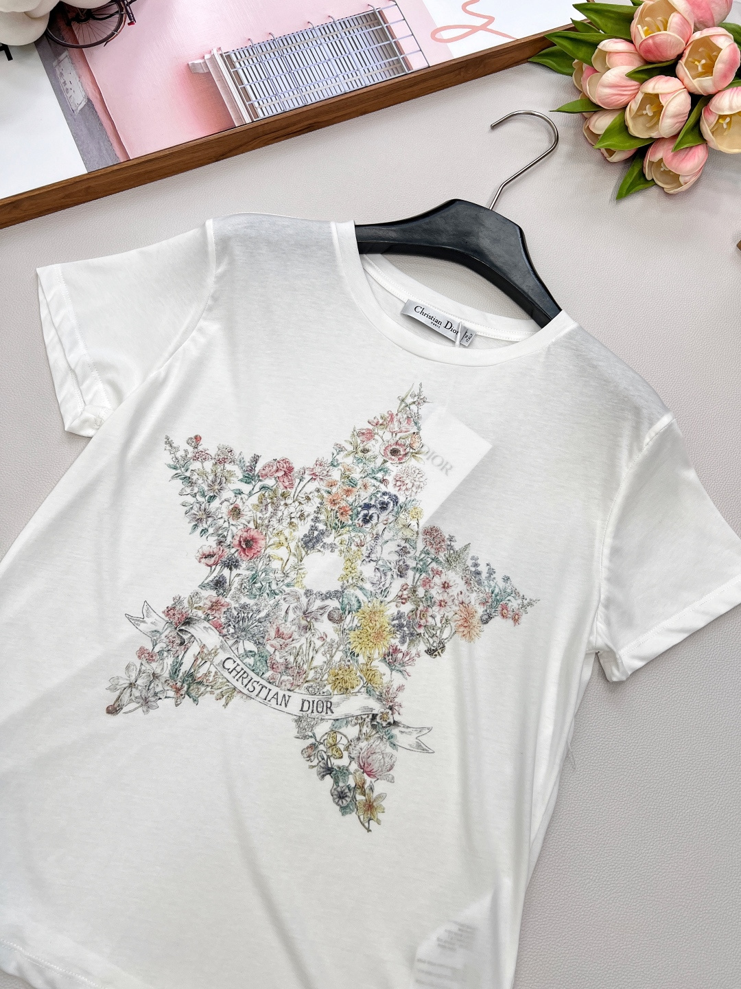 🆕Dior25Fw早秋新款花卉五角星印花短袖T恤丨⚠独家yb开发！高版出品！标志性五角星印花！胸前以立体