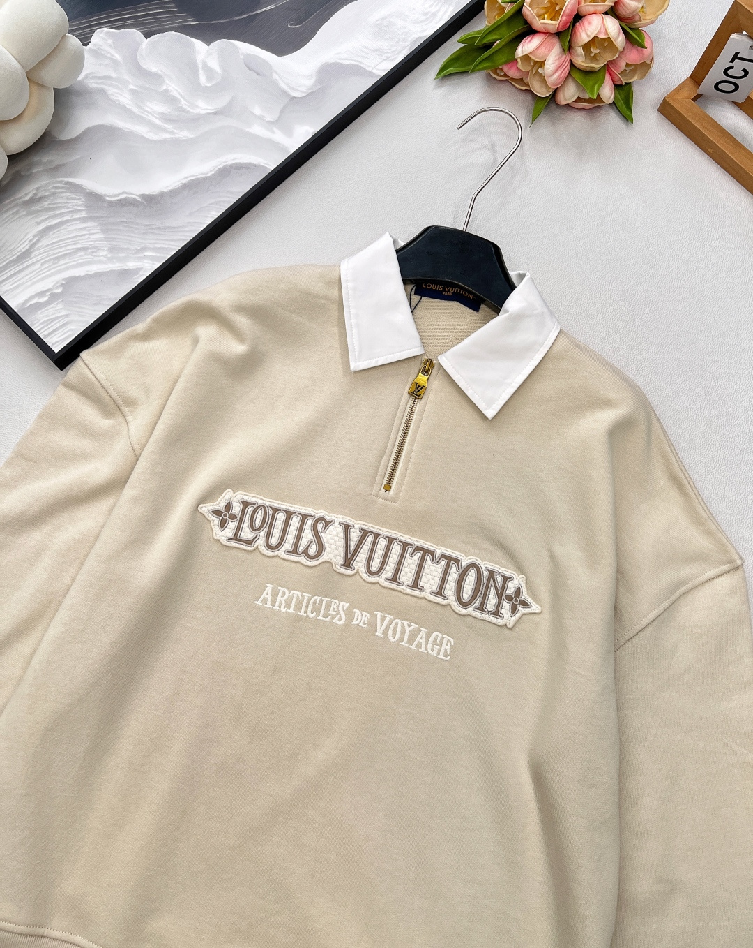 🆕LouisVuitton25Fw早秋新款字母绣花拉链翻领卫衣丨⚠独家yb开发！高版出品！面料采用毛圈棉