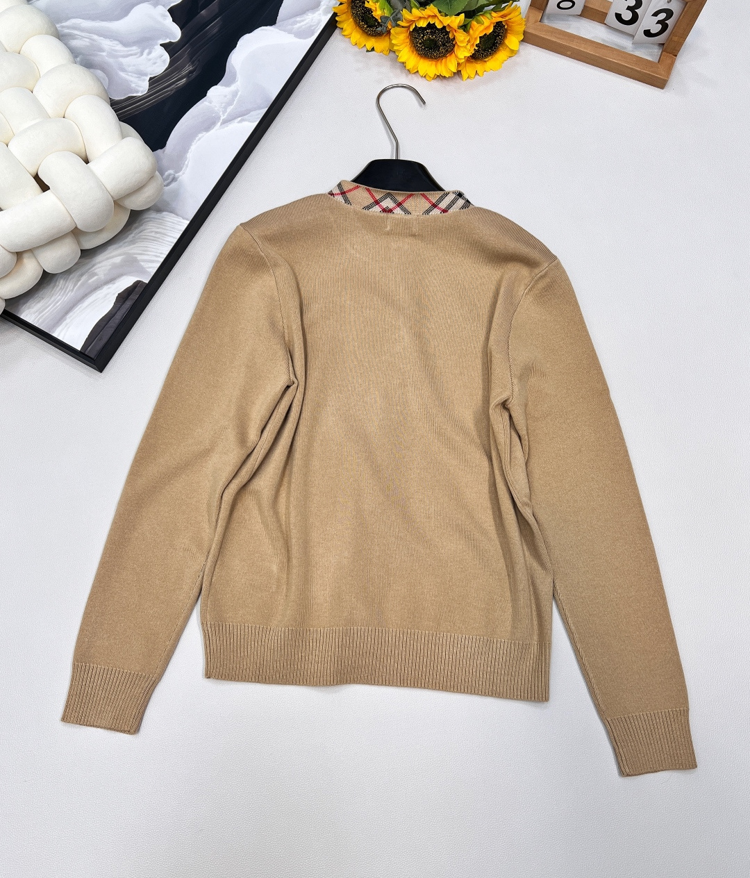 🆕Burberry 羊毛混纺📰ZP设计 👍贴身软糯 显瘦百搭 上身复古时髦洋气 经典不过时⚠️质感细腻柔