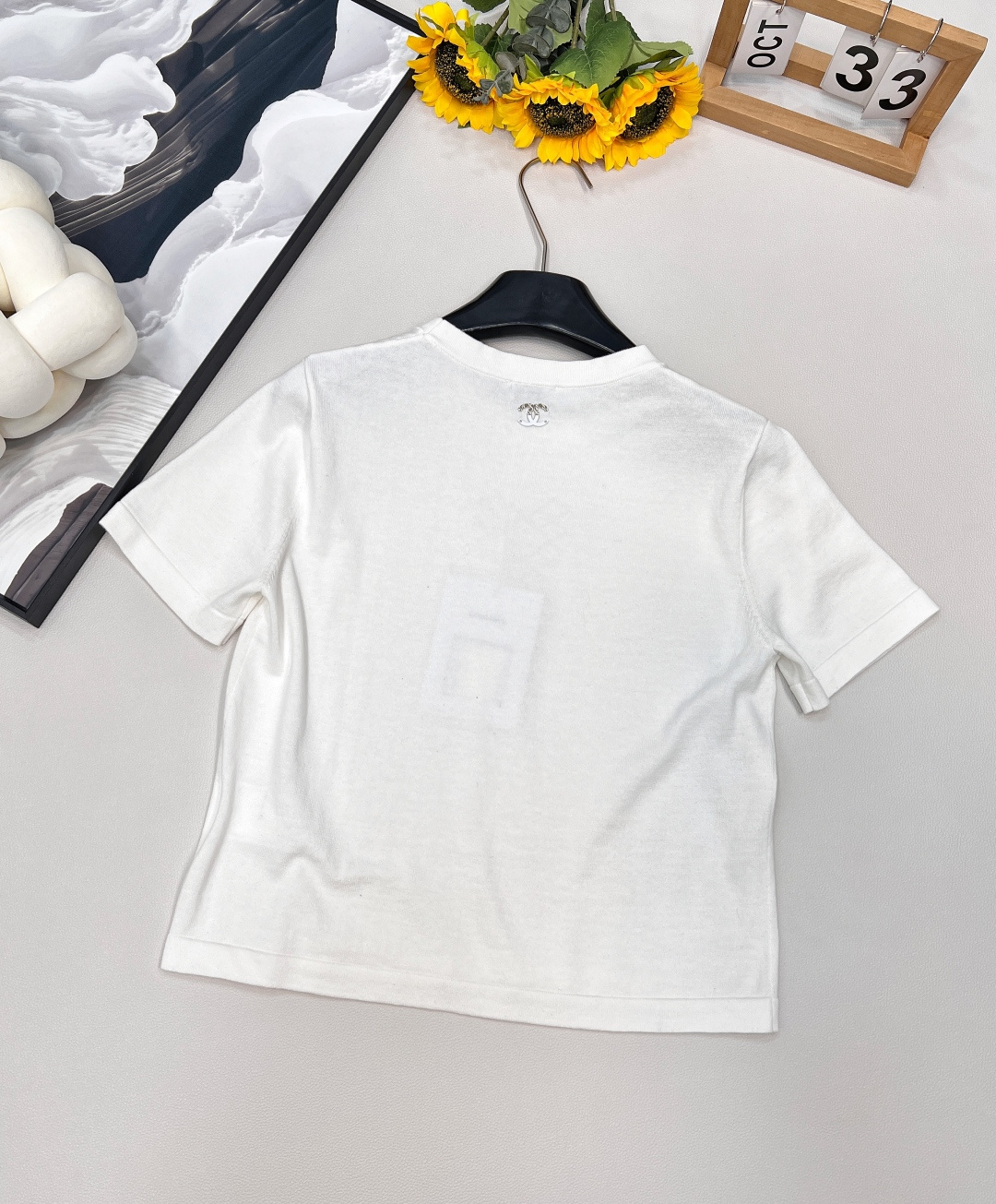 🆕CHANEL2025新款圆领爱心针织短袖，定制YB全棉纱线织造 透气舒适 质感十足 正肩短款上衣裁剪 