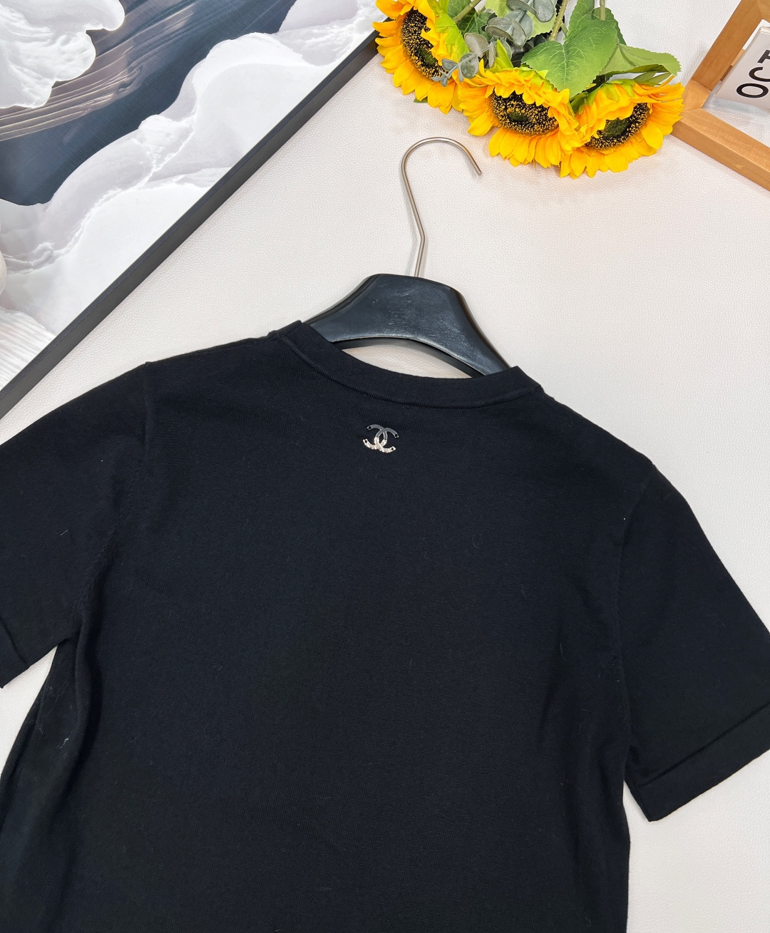 🆕CHANEL2025新款圆领爱心针织短袖，定制YB全棉纱线织造 透气舒适 质感十足 正肩短款上衣裁剪 