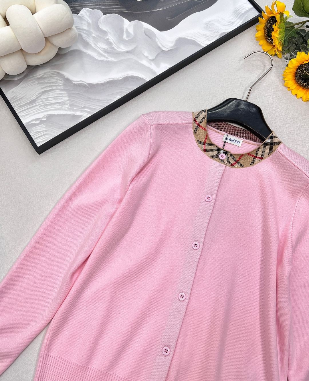 🆕Burberry 羊毛混纺📰ZP设计 👍贴身软糯 显瘦百搭 上身复古时髦洋气 经典不过时⚠️质感细腻柔