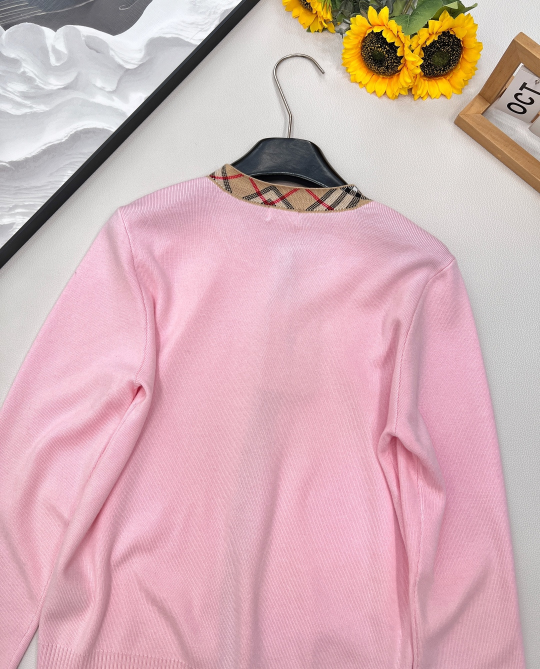 🆕Burberry 羊毛混纺📰ZP设计 👍贴身软糯 显瘦百搭 上身复古时髦洋气 经典不过时⚠️质感细腻柔