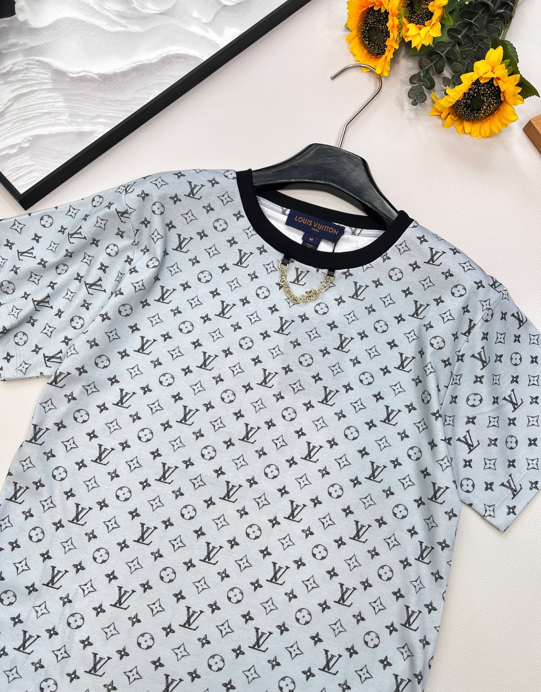 🆕Louis Vuitton2025新款满logo印花链条短袖T恤，定制YB丝光全棉织造 质感高级舒适 