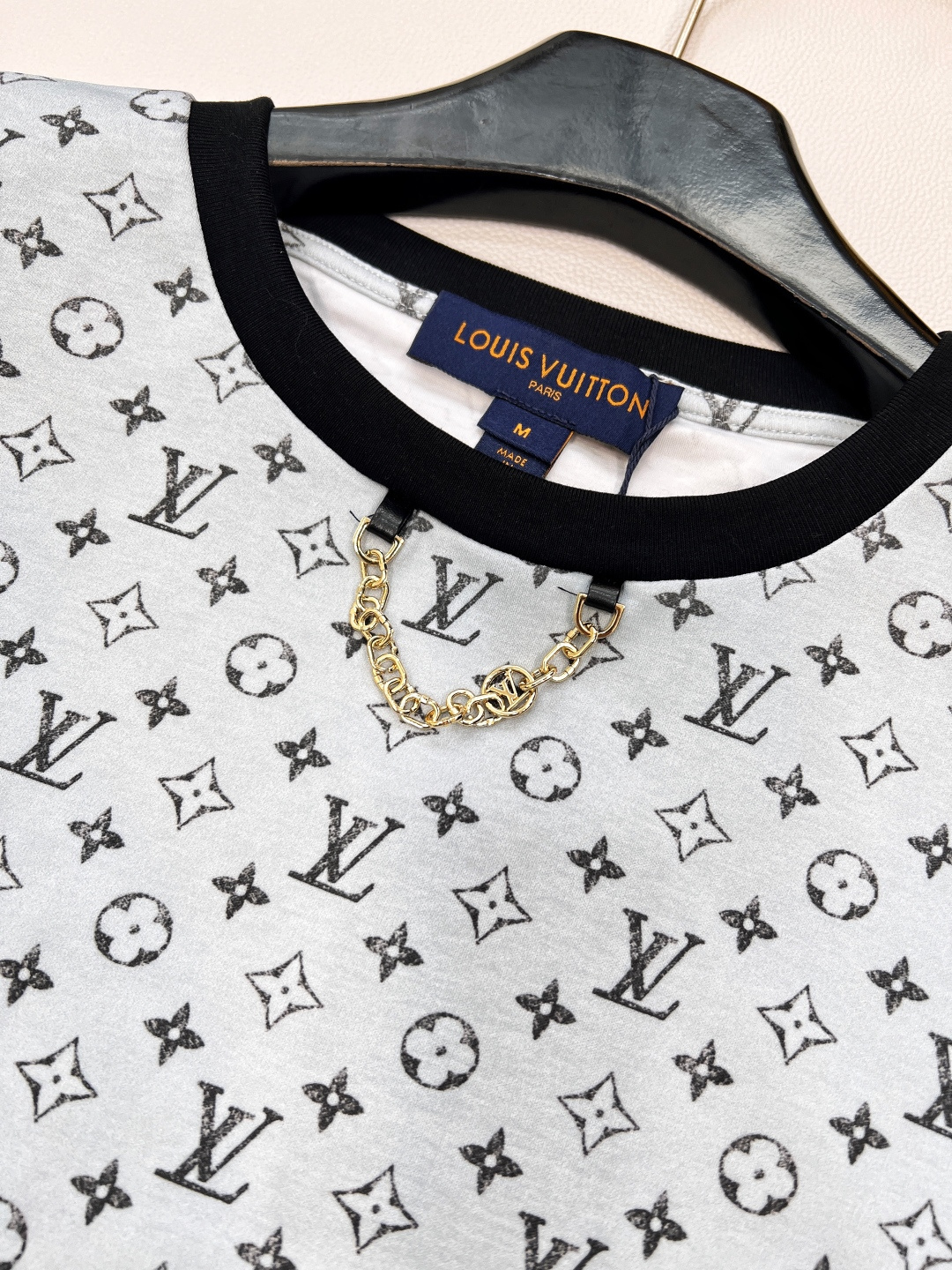 🆕Louis Vuitton2025新款满logo印花链条短袖T恤，定制YB丝光全棉织造 质感高级舒适 