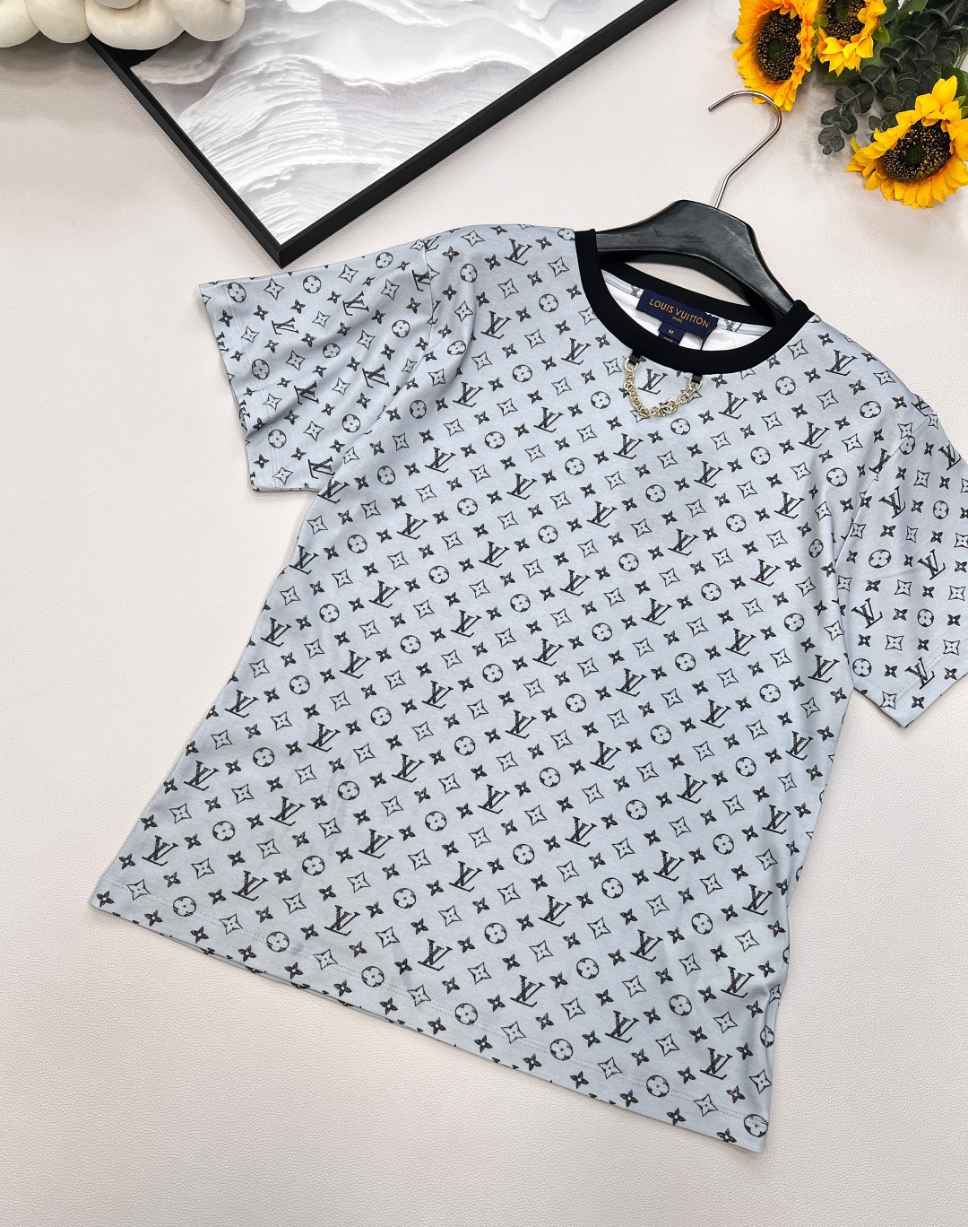 🆕Louis Vuitton2025新款满logo印花链条短袖T恤，定制YB丝光全棉织造 质感高级舒适 