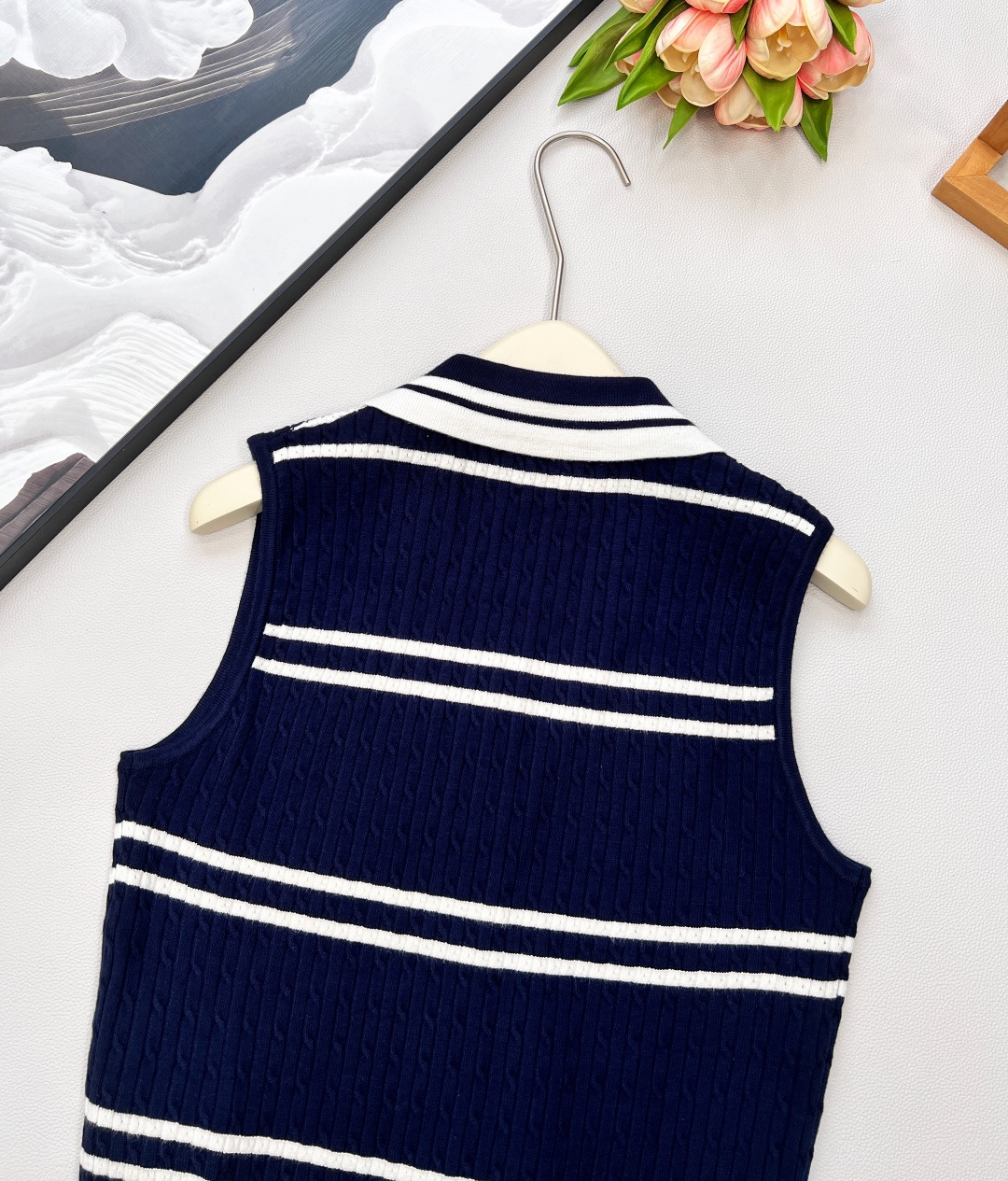 🆕 Saint Laurent YSL 金色字母刺绣Polo条纹针织背心！藏青色+白色打造的经典条纹元素