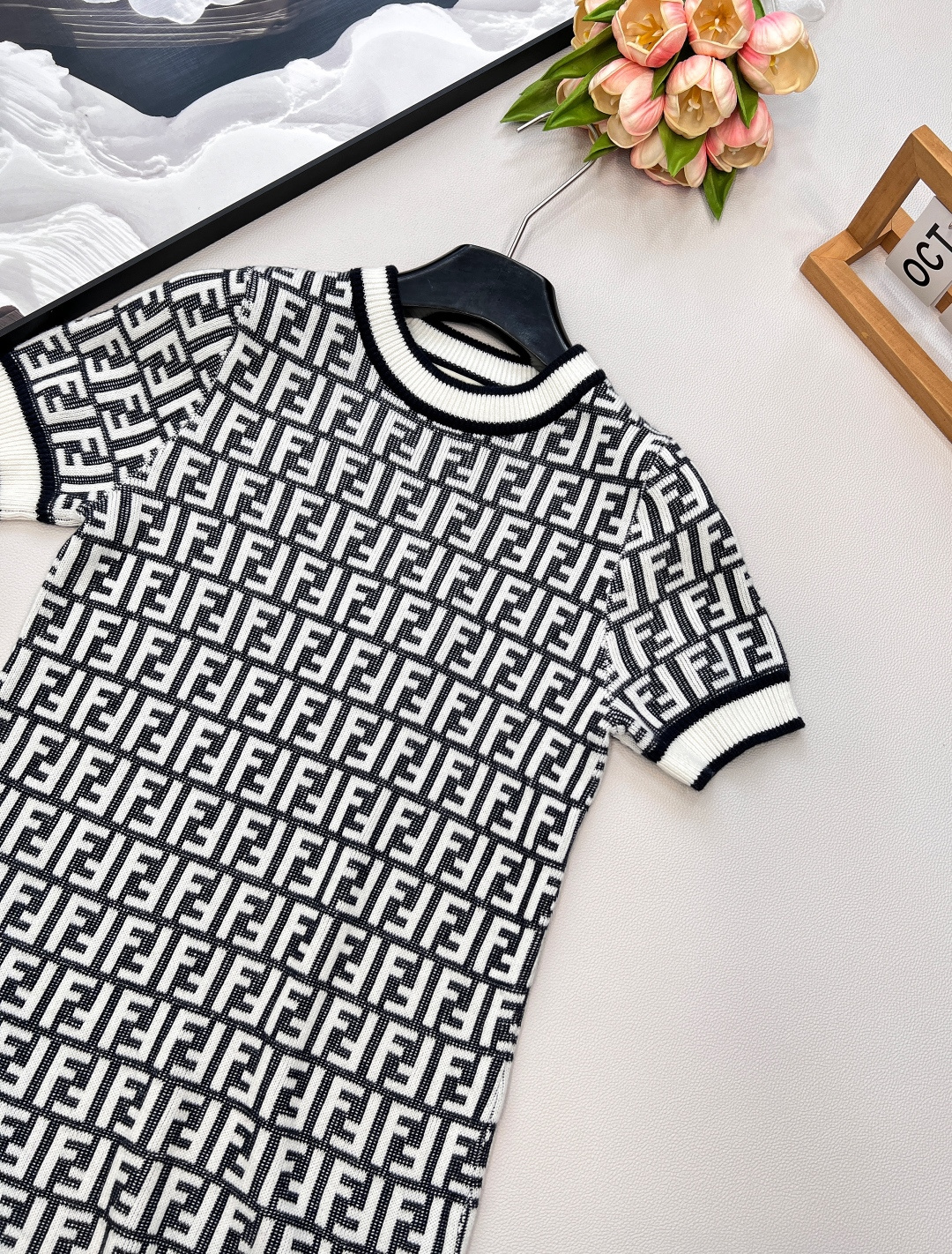 🆕Fendi 经典系列..🤎🤎🤎FF Logo针织连衣裙 超爱的这款 超级有气质！没穿之前可能感觉有点老