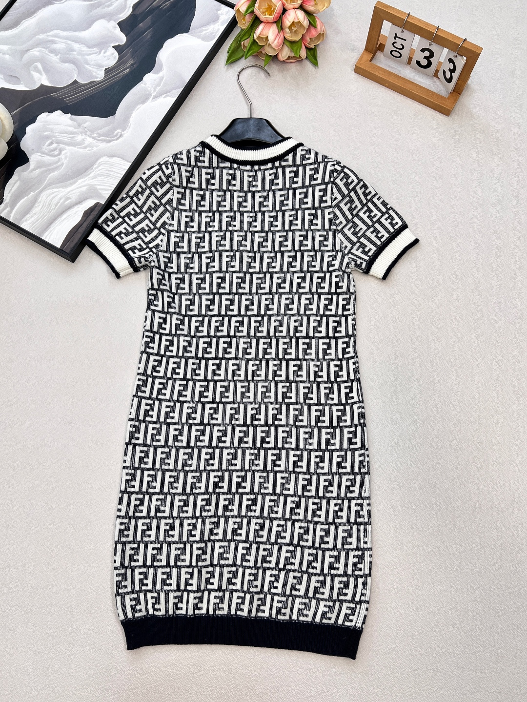 🆕Fendi 经典系列..🤎🤎🤎FF Logo针织连衣裙 超爱的这款 超级有气质！没穿之前可能感觉有点老