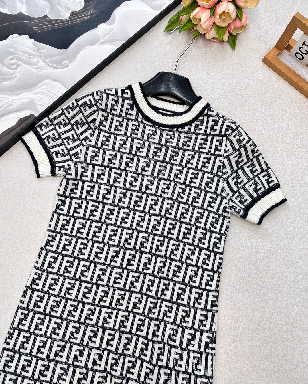 🆕Fendi 经典系列..🤎🤎🤎FF Logo针织连衣裙 超爱的这款 超级有气质！没穿之前可能感觉有点老