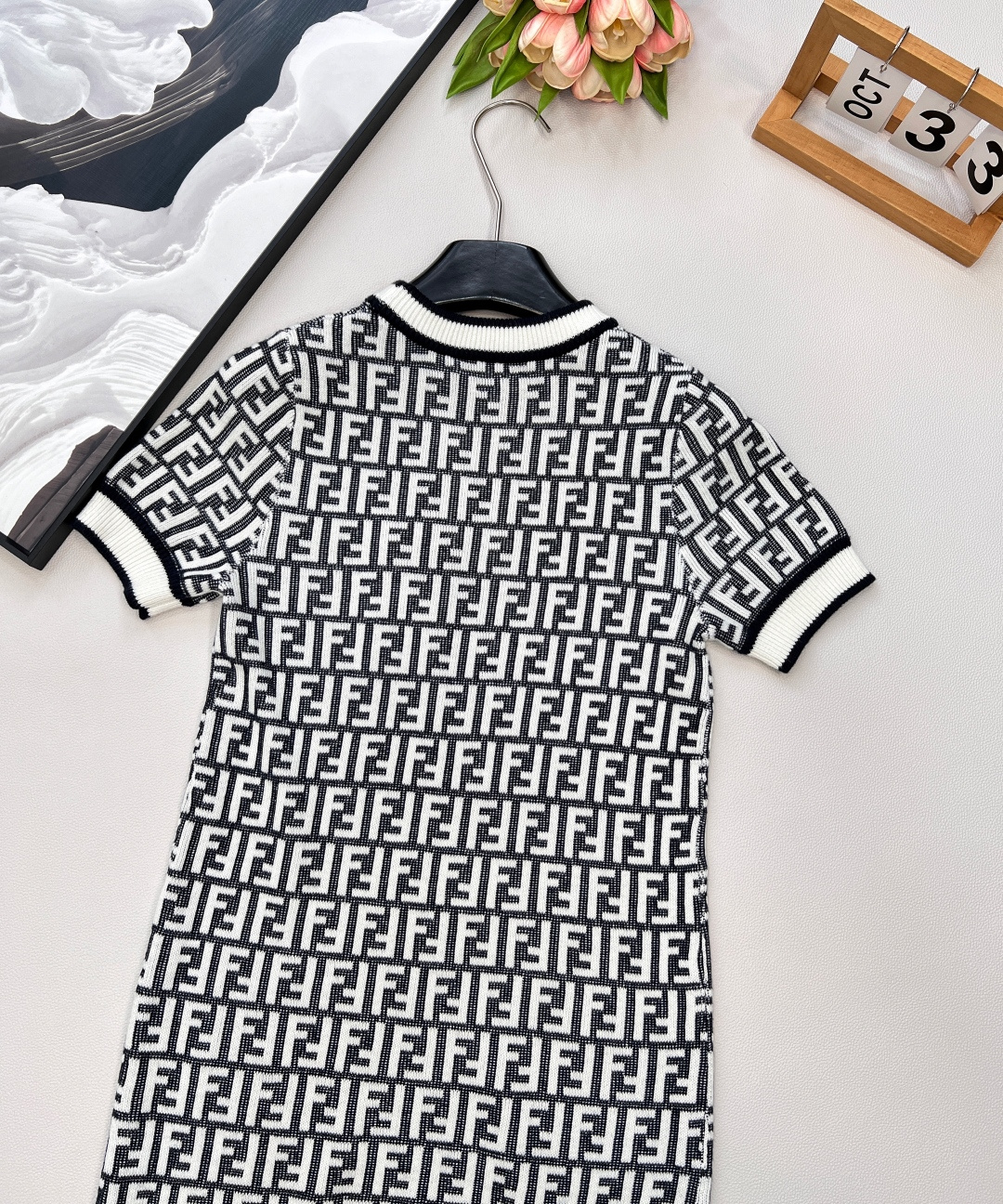 🆕Fendi 经典系列..🤎🤎🤎FF Logo针织连衣裙 超爱的这款 超级有气质！没穿之前可能感觉有点老
