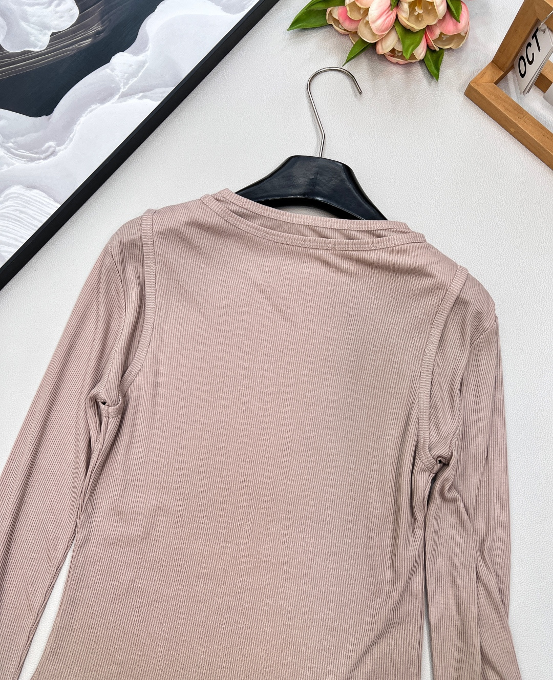 🆕 ACNE ATUDIOS 双层假两件修身打底长袖用料很足的一件双层T恤相当于两件衣服的用料了！ 修身