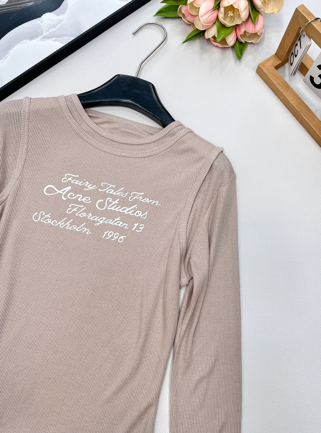 🆕 ACNE ATUDIOS 双层假两件修身打底长袖用料很足的一件双层T恤相当于两件衣服的用料了！ 修身