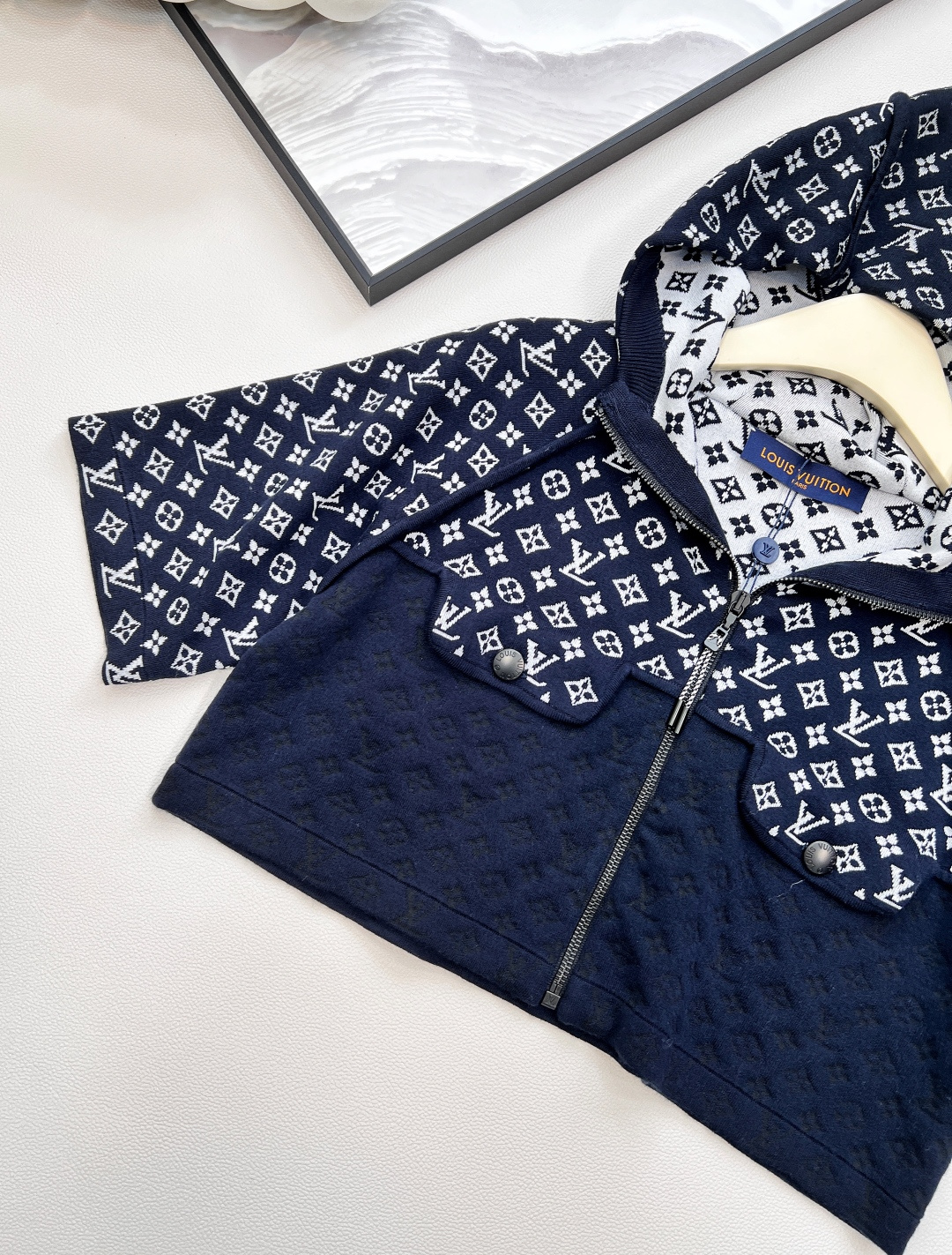 🆕Louis Vuitton新款提花拼接针织短款外套，定制YB丝毛纱线织造 质感高级舒适 针织短款外套剪