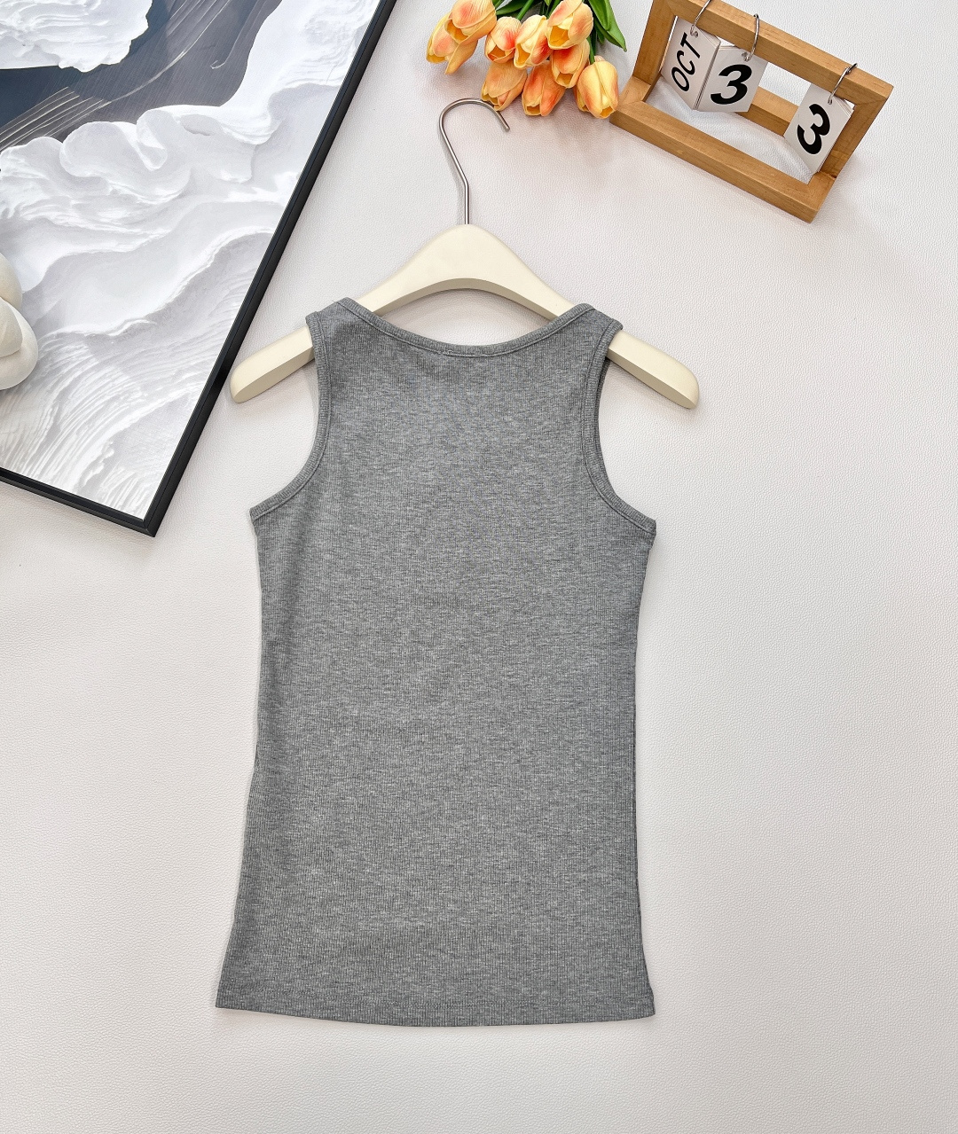 🆕YSL 螺纹弹力背心 日常穿搭必备小单品 胸前logo印花背心 单穿叠穿随意组合 不管是裤子还是半裙都