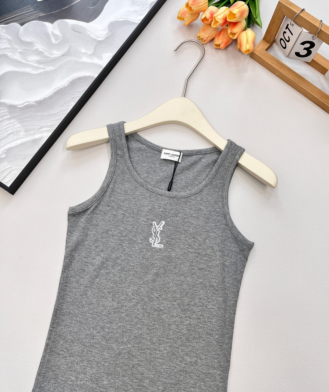 🆕YSL 螺纹弹力背心 日常穿搭必备小单品 胸前logo印花背心 单穿叠穿随意组合 不管是裤子还是半裙都