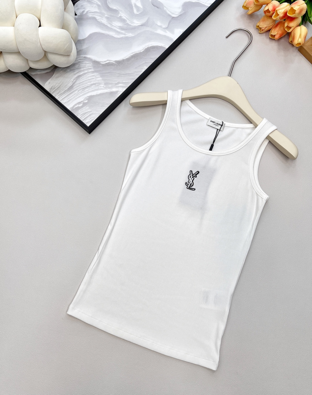 🆕YSL 螺纹弹力背心 日常穿搭必备小单品 胸前logo印花背心 单穿叠穿随意组合 不管是裤子还是半裙都