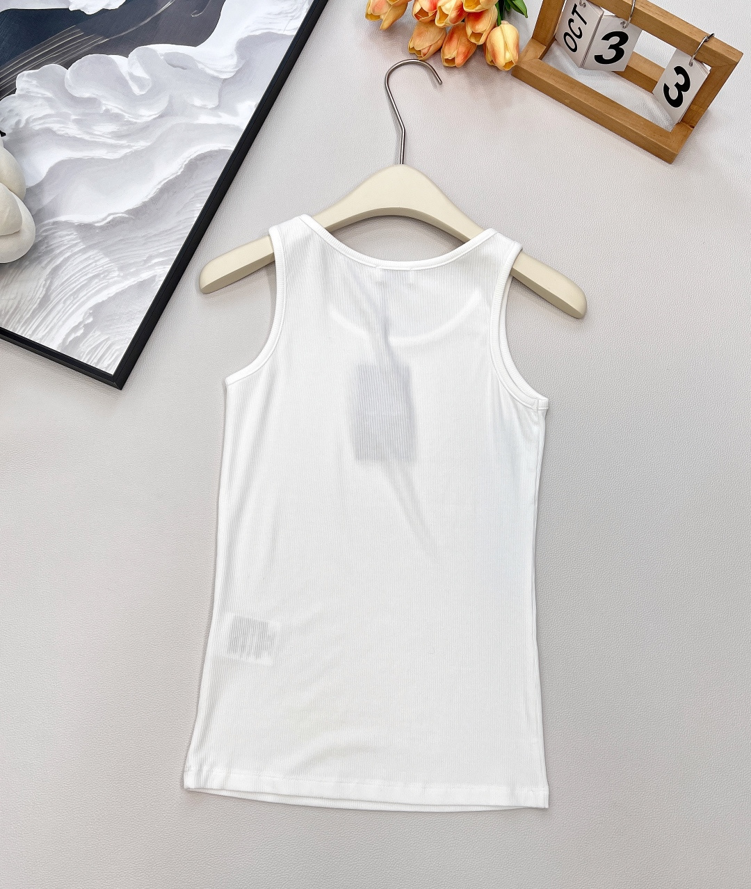 🆕YSL 螺纹弹力背心 日常穿搭必备小单品 胸前logo印花背心 单穿叠穿随意组合 不管是裤子还是半裙都