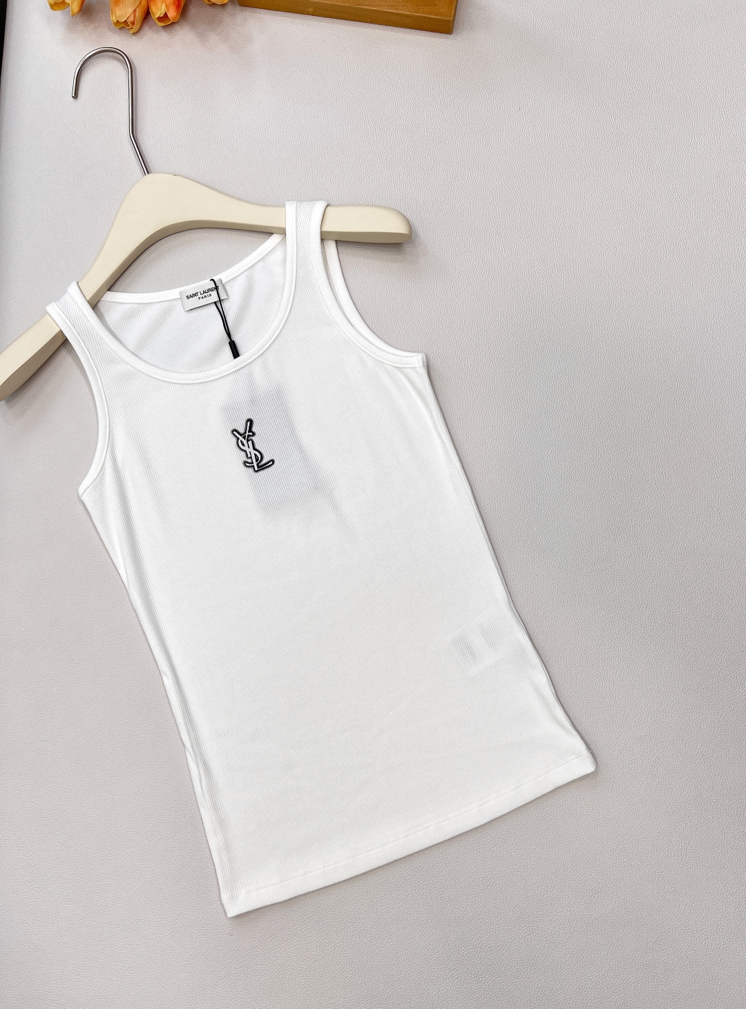 🆕YSL 螺纹弹力背心 日常穿搭必备小单品 胸前logo印花背心 单穿叠穿随意组合 不管是裤子还是半裙都