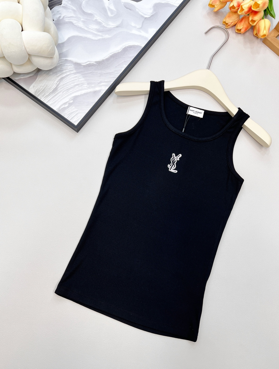 🆕YSL 螺纹弹力背心 日常穿搭必备小单品 胸前logo印花背心 单穿叠穿随意组合 不管是裤子还是半裙都