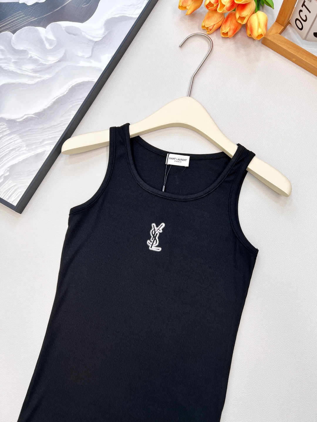🆕YSL 螺纹弹力背心 日常穿搭必备小单品 胸前logo印花背心 单穿叠穿随意组合 不管是裤子还是半裙都