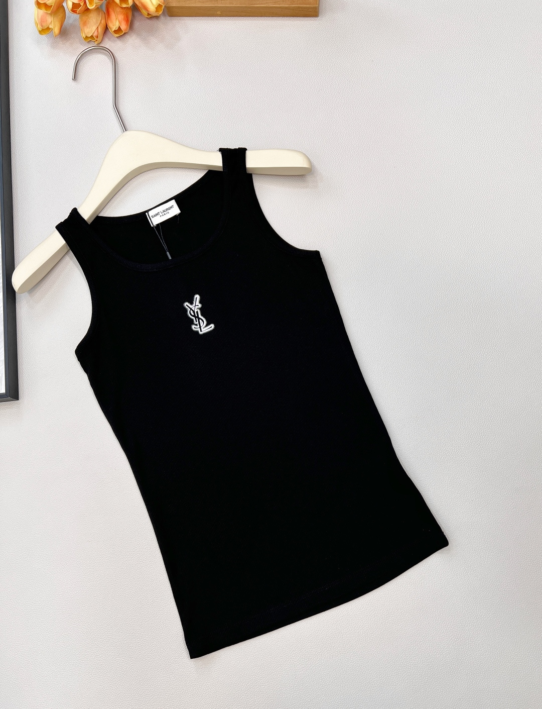 🆕YSL 螺纹弹力背心 日常穿搭必备小单品 胸前logo印花背心 单穿叠穿随意组合 不管是裤子还是半裙都