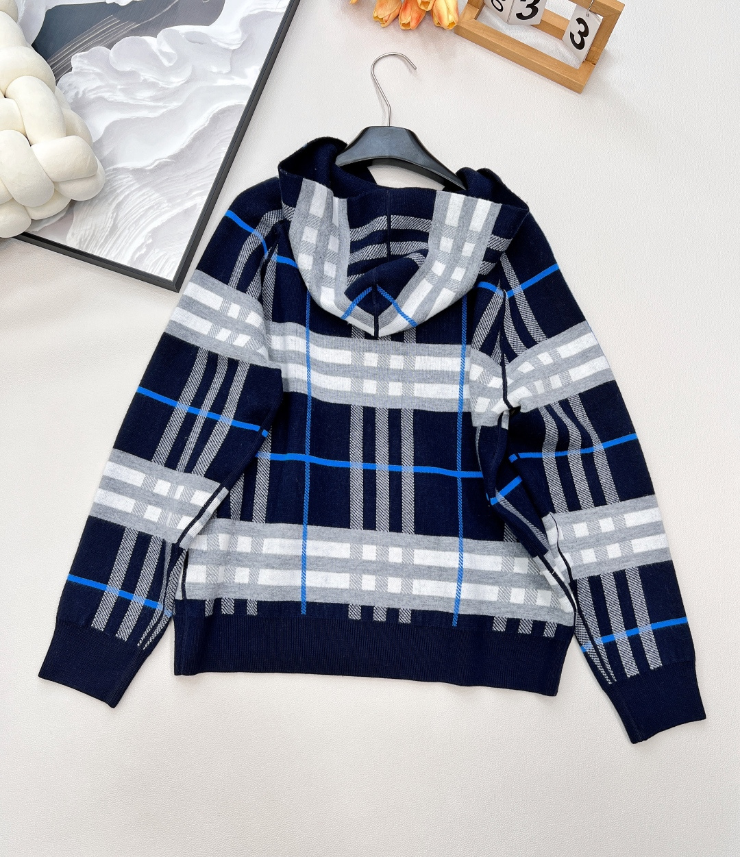 🆕 BURBERRY 秋冬新品复古英伦风双面穿战马图案羊毛开衫定制原版羊毛针织材质 质感舒适 亲肤保暖 