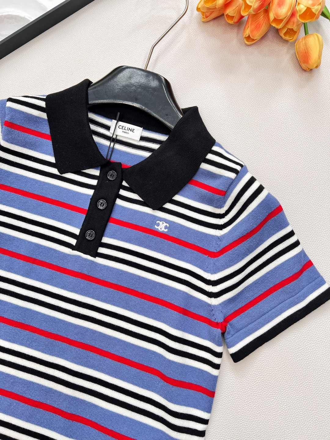 🆕Celine25Ss春夏新款微标刺绣短款条纹针织Polo衫丨高版出品！饰有品牌标识刺绣徽标 撞色针织p