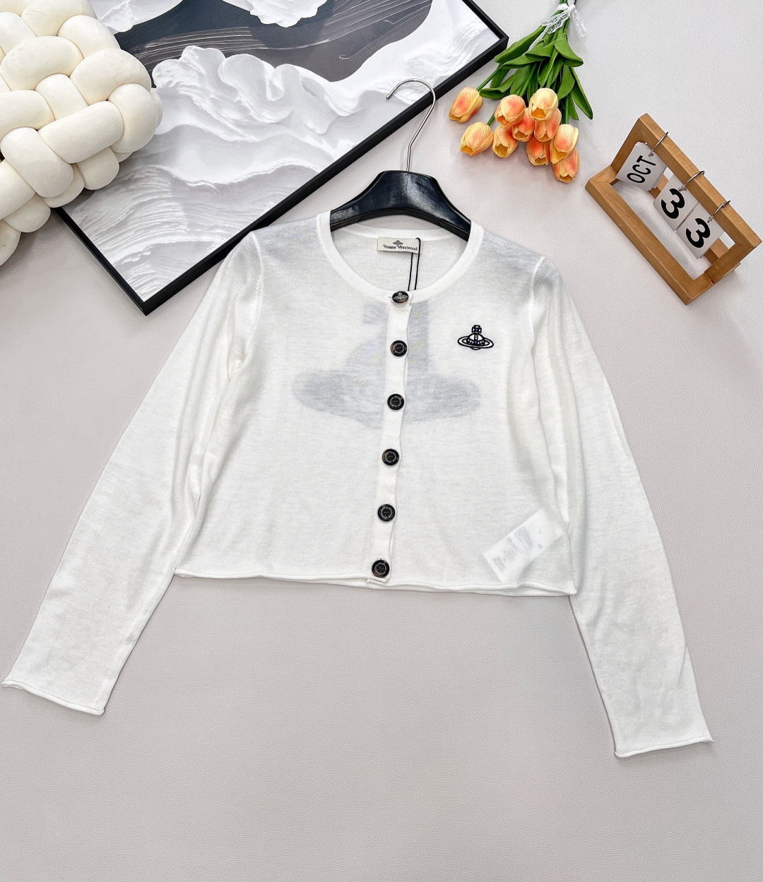 🆕𝘃𝗶𝘃𝗶𝗲𝗻𝗻𝗲 𝘄𝗲𝘀𝘁𝘄𝗼𝗼𝗱25ss 新款防晒开衫强势来袭，四种绝美配色，让你轻松拿捏夏日时尚！