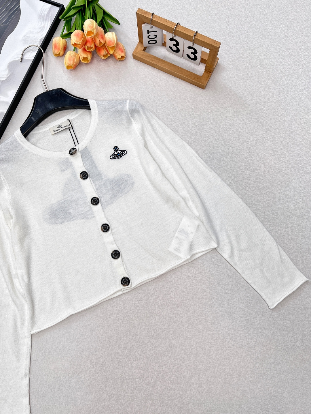 🆕𝘃𝗶𝘃𝗶𝗲𝗻𝗻𝗲 𝘄𝗲𝘀𝘁𝘄𝗼𝗼𝗱25ss 新款防晒开衫强势来袭，四种绝美配色，让你轻松拿捏夏日时尚！