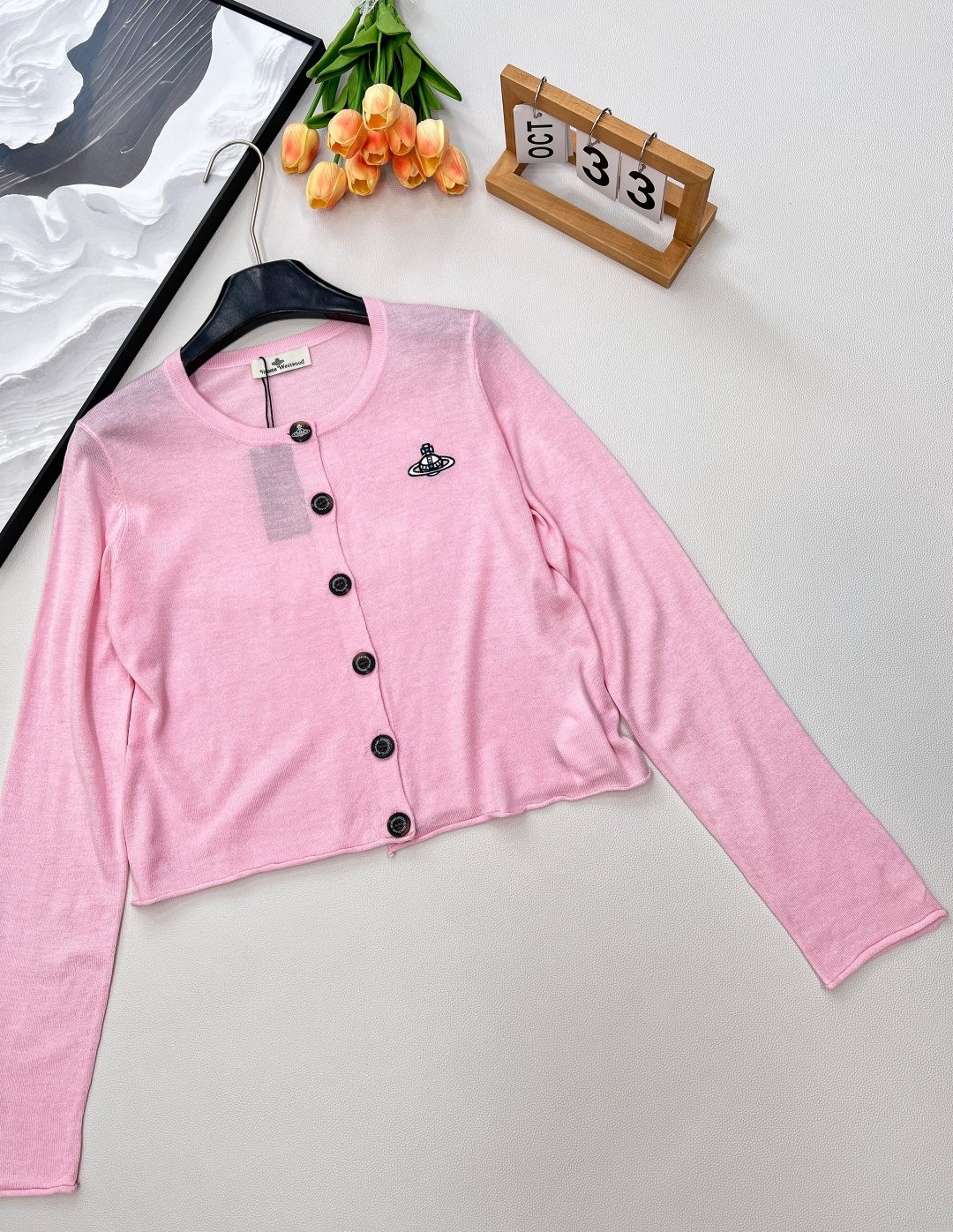 🆕𝘃𝗶𝘃𝗶𝗲𝗻𝗻𝗲 𝘄𝗲𝘀𝘁𝘄𝗼𝗼𝗱25ss 新款防晒开衫强势来袭，四种绝美配色，让你轻松拿捏夏日时尚！