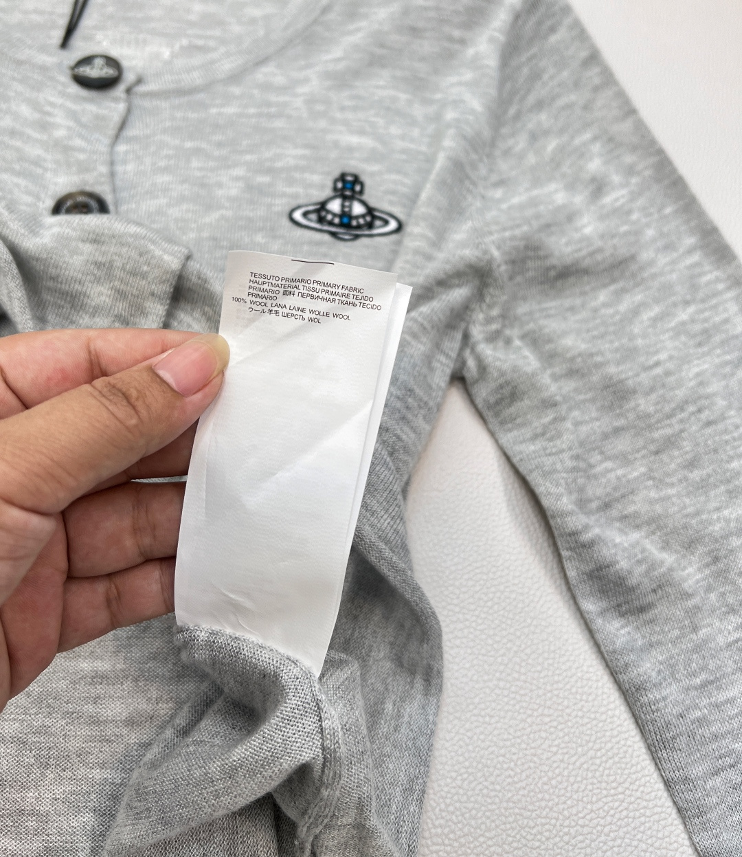 🆕𝘃𝗶𝘃𝗶𝗲𝗻𝗻𝗲 𝘄𝗲𝘀𝘁𝘄𝗼𝗼𝗱25ss 新款防晒开衫强势来袭，四种绝美配色，让你轻松拿捏夏日时尚！