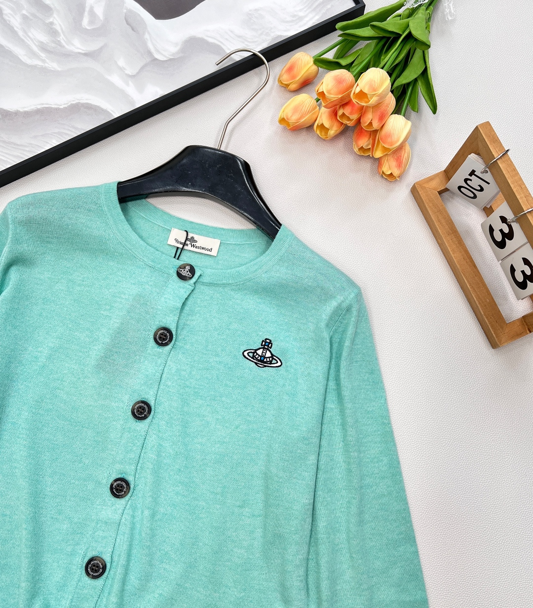 🆕𝘃𝗶𝘃𝗶𝗲𝗻𝗻𝗲 𝘄𝗲𝘀𝘁𝘄𝗼𝗼𝗱25ss 新款防晒开衫强势来袭，四种绝美配色，让你轻松拿捏夏日时尚！