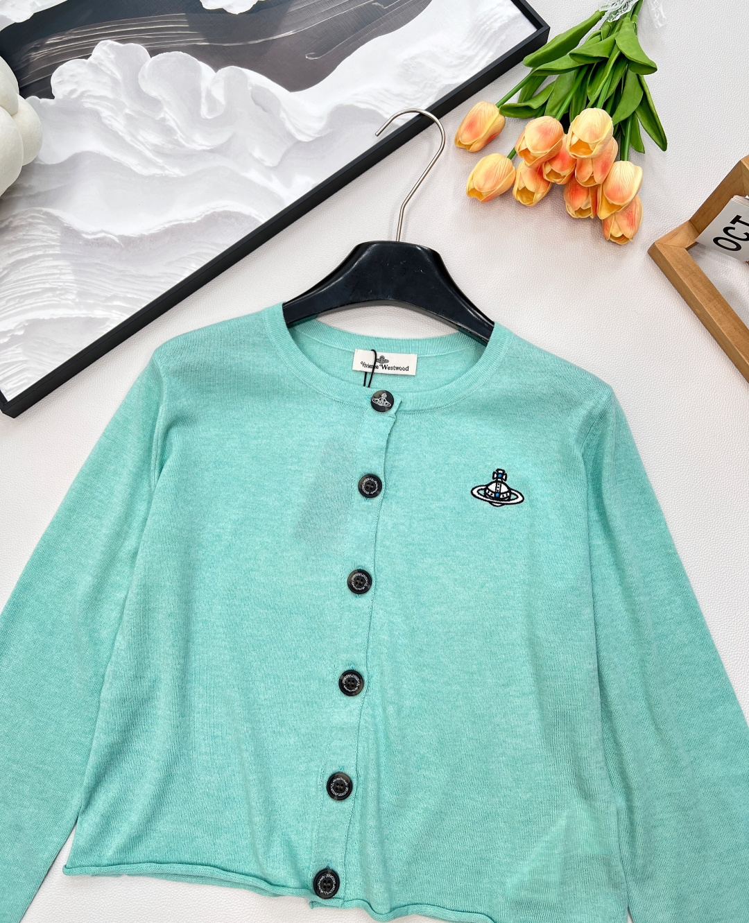 🆕𝘃𝗶𝘃𝗶𝗲𝗻𝗻𝗲 𝘄𝗲𝘀𝘁𝘄𝗼𝗼𝗱25ss 新款防晒开衫强势来袭，四种绝美配色，让你轻松拿捏夏日时尚！