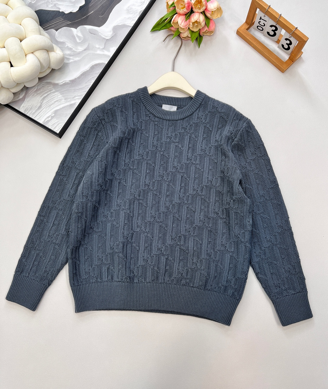 🆕Ss DIOR秋冬新款 满幅logo老花提花针织毛衣，采用订制纱线面料材质，面料柔软细腻亲肤，相比一般