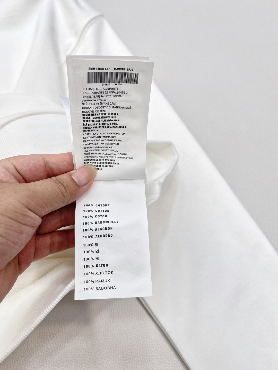 🆕MIU MIU秋冬新款粉色毛巾绣毛圈棉卫衣，直接把少女心焊在身上！ 谁能拒绝少女粉与MIU的神仙适配？