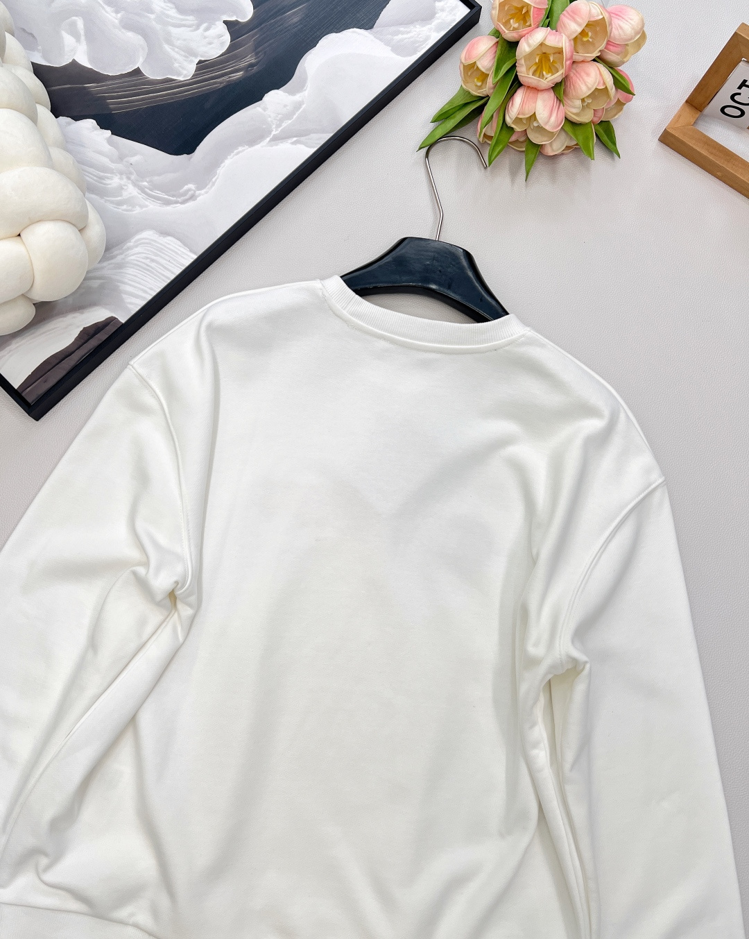 🆕MIU MIU秋冬新款粉色毛巾绣毛圈棉卫衣，直接把少女心焊在身上！ 谁能拒绝少女粉与MIU的神仙适配？