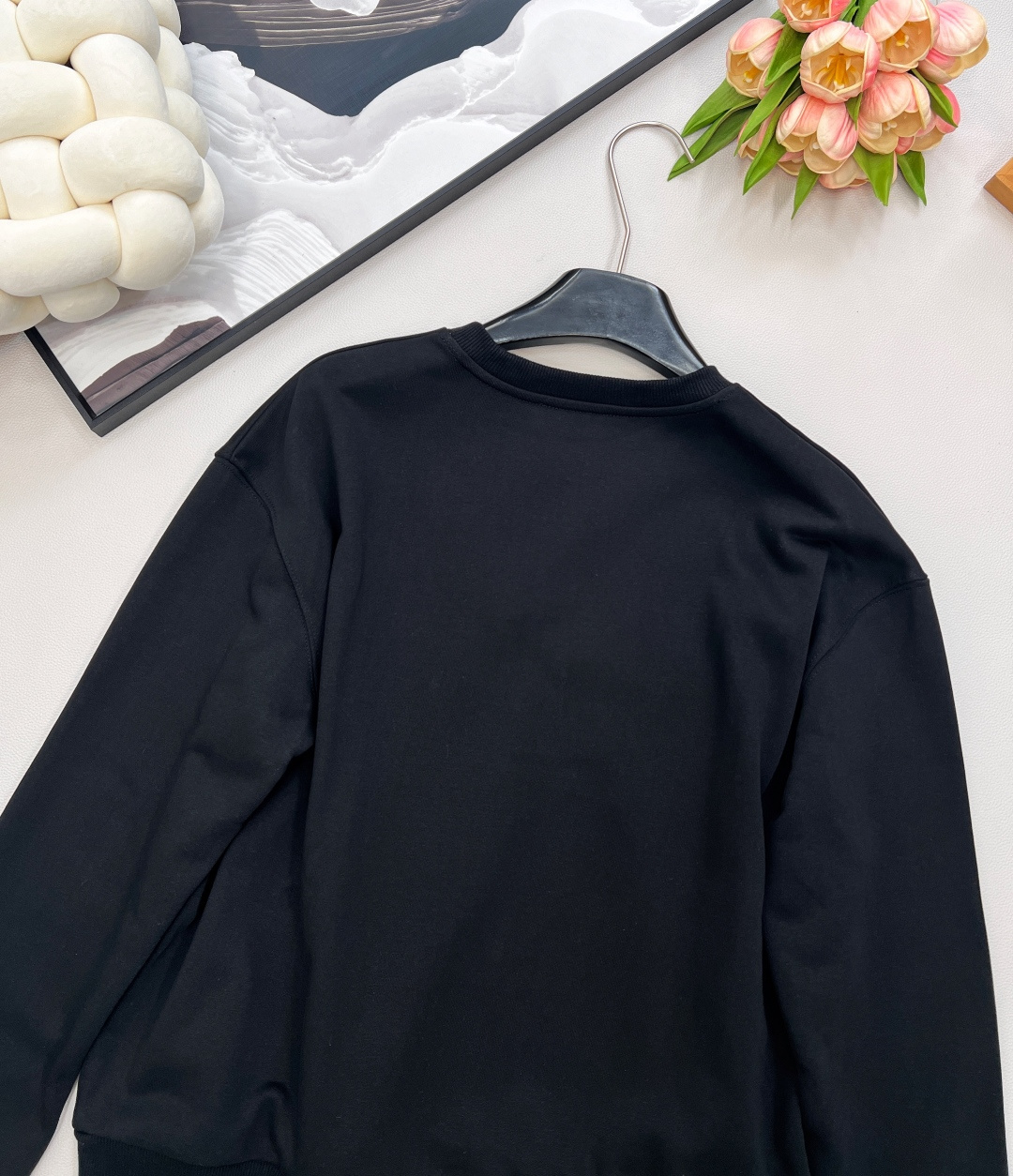 🆕MIU MIU秋冬新款粉色毛巾绣毛圈棉卫衣，直接把少女心焊在身上！ 谁能拒绝少女粉与MIU的神仙适配？