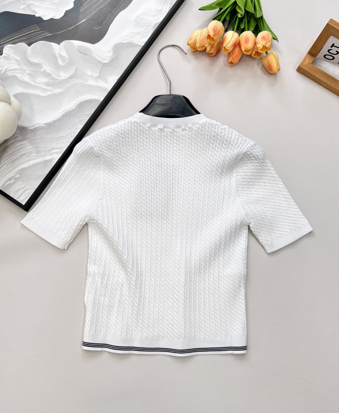 🆕Miumiu2025新款竖坑条麻花针织短袖，定制YB进口纱线织造 质感细腻 柔软舒适 圆领短袖针织上衣