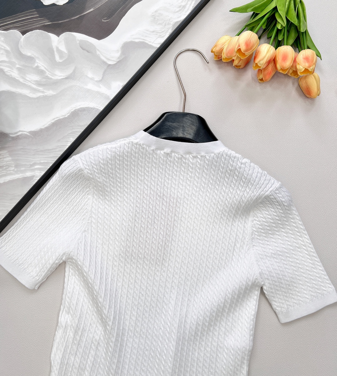 🆕Miumiu2025新款竖坑条麻花针织短袖，定制YB进口纱线织造 质感细腻 柔软舒适 圆领短袖针织上衣