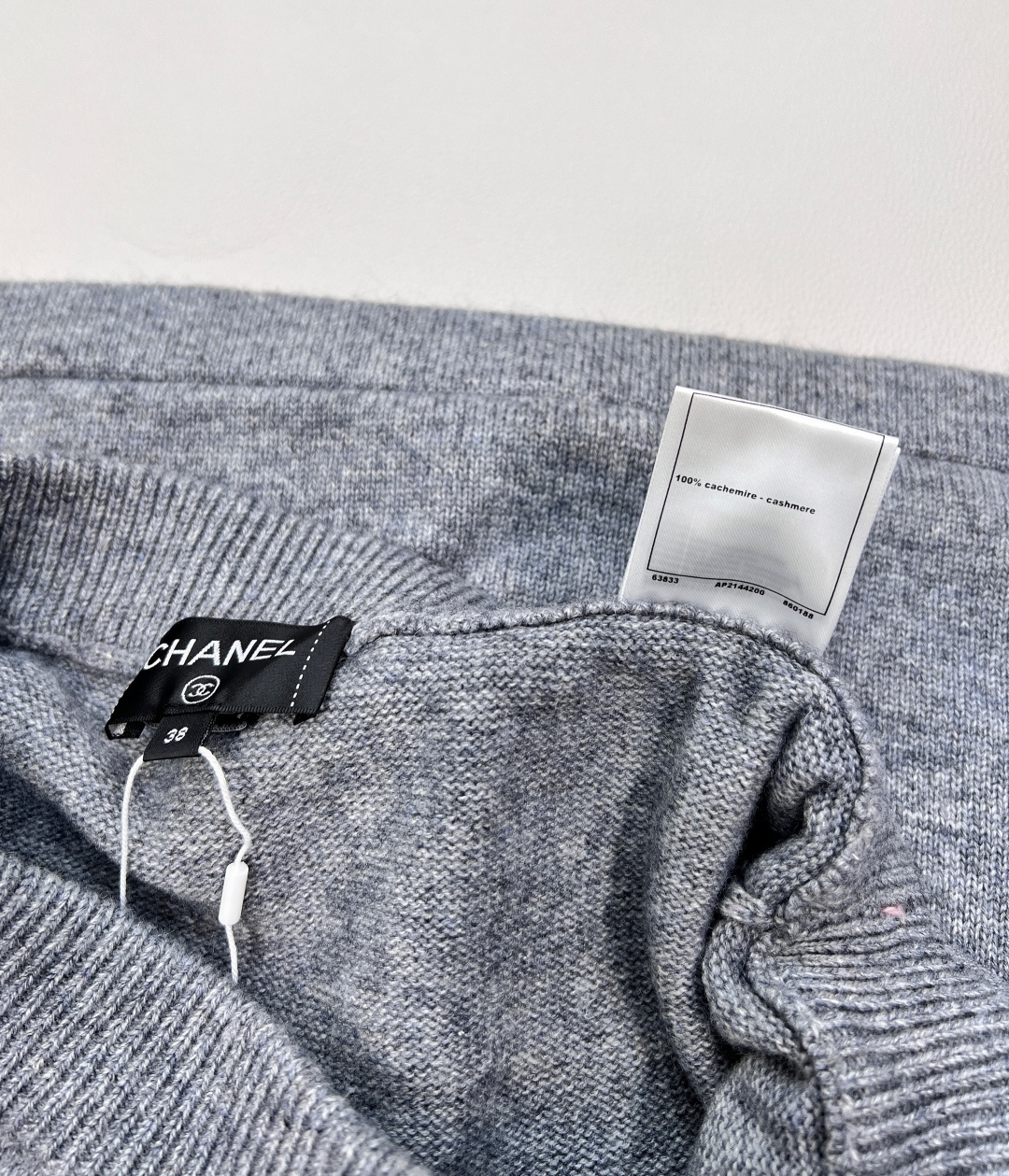 🆕Chanel25B高级手工坊系列新款灰粉撞色针织开衫外套➕半裙丨⚠独家yb开发！高版出品！定制羊毛羊绒