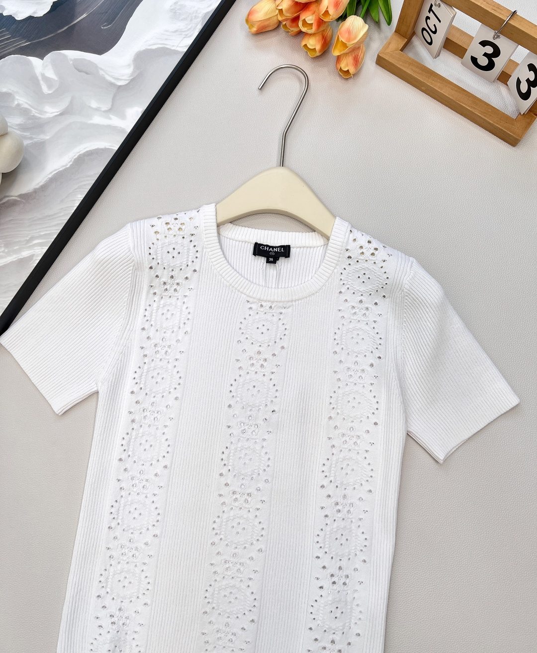 🆕Chanel2025SS新款镂空针织短袖上衣，定制YB进口纱线织造 肌理细腻 舒适有型 圆领针织短袖剪