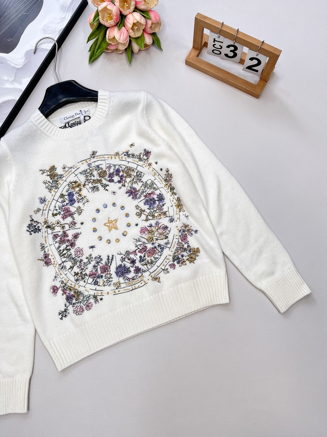 🆕 DIOR 限定系列花卉五角星金色刺绣羊毛针织衫梦幻五角星🌟 百年难遇的好版型 100%羊毛面料软软糯