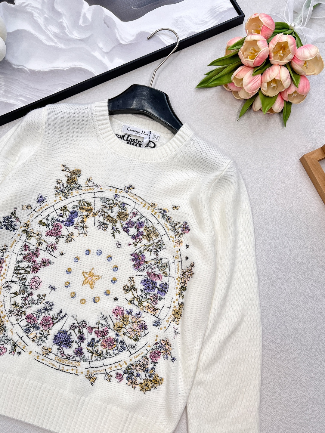 🆕 DIOR 限定系列花卉五角星金色刺绣羊毛针织衫梦幻五角星🌟 百年难遇的好版型 100%羊毛面料软软糯