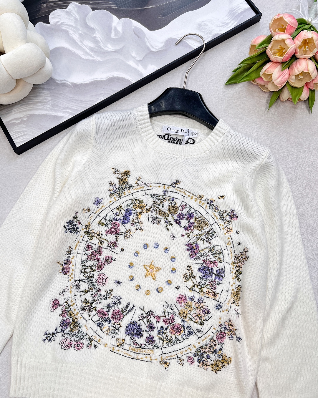 🆕 DIOR 限定系列花卉五角星金色刺绣羊毛针织衫梦幻五角星🌟 百年难遇的好版型 100%羊毛面料软软糯