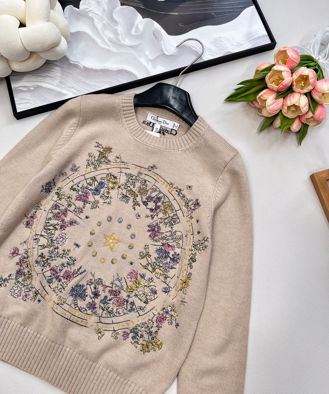 🆕 DIOR 限定系列花卉五角星金色刺绣羊毛针织衫梦幻五角星🌟 百年难遇的好版型 100%羊毛面料软软糯