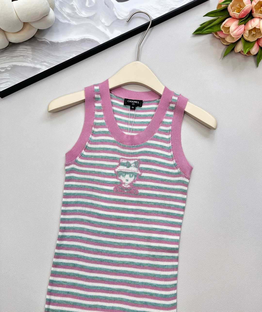 🆕Chanel2025新款条纹针织短袖背心，定制YB羊绒纱线材质 细腻肌理 柔软舒适 针织背心裁剪 立体