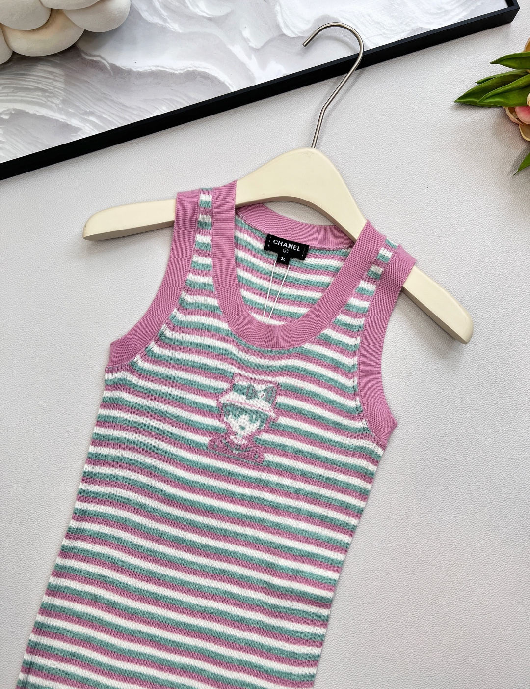 🆕Chanel2025新款条纹针织短袖背心，定制YB羊绒纱线材质 细腻肌理 柔软舒适 针织背心裁剪 立体