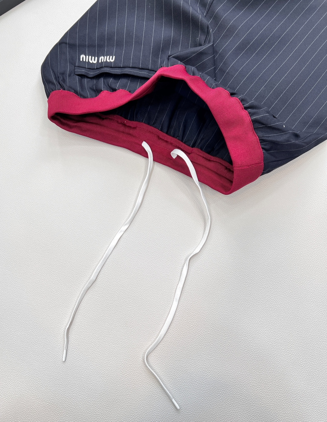 🆕Miumiu25Fw早秋新款知性分子学院风小短裤丨⚠独家yb开发！高版出品！撞色罗纹腰带拼接设计甜酷兼