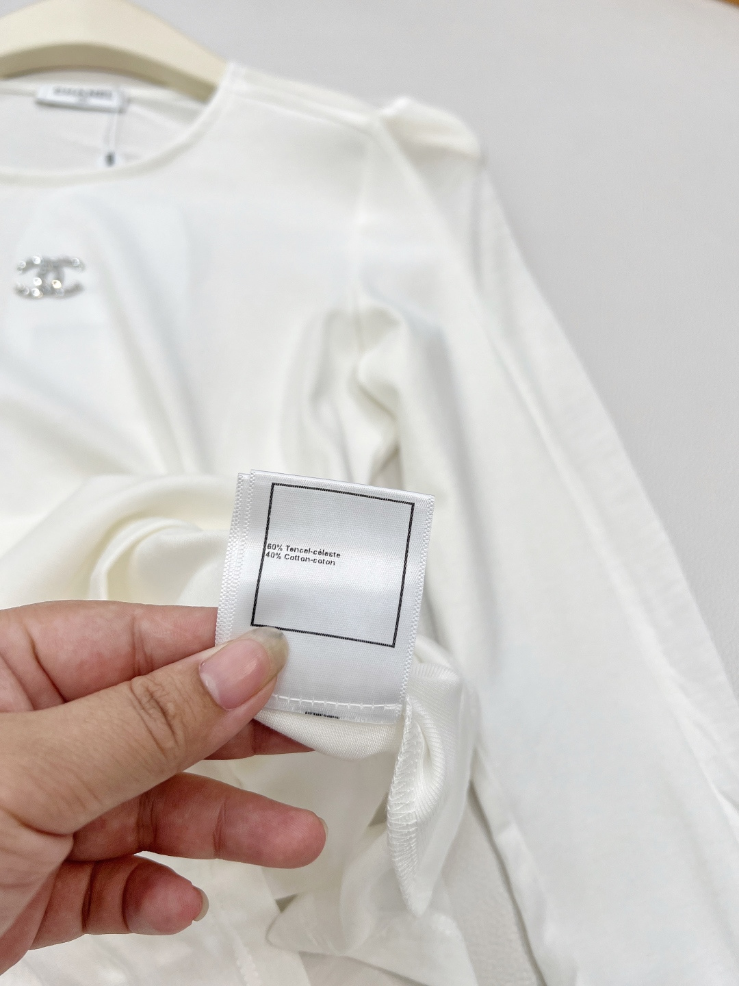 🆕Chanel25Fw早秋新款微标长袖打底T恤衫丨⚠独家高版出品！整件细节做工精致 经典又耐看让人一看就